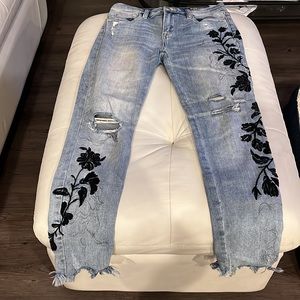 Jeans with Embroidery